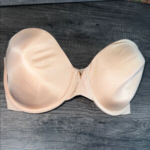Victoria’s Secret Size 34DDD Nude Multi-Way Strapless Bra